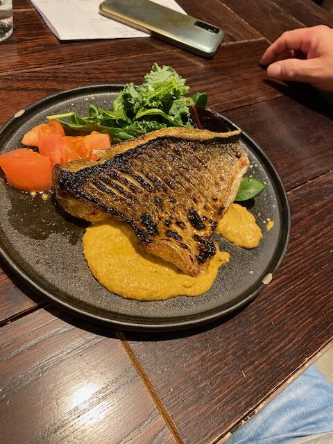 NEWoMan(ニュウマン)横浜の「THE CITY BAKERY BRASSERIE RUBIN」のランチ魚料理
