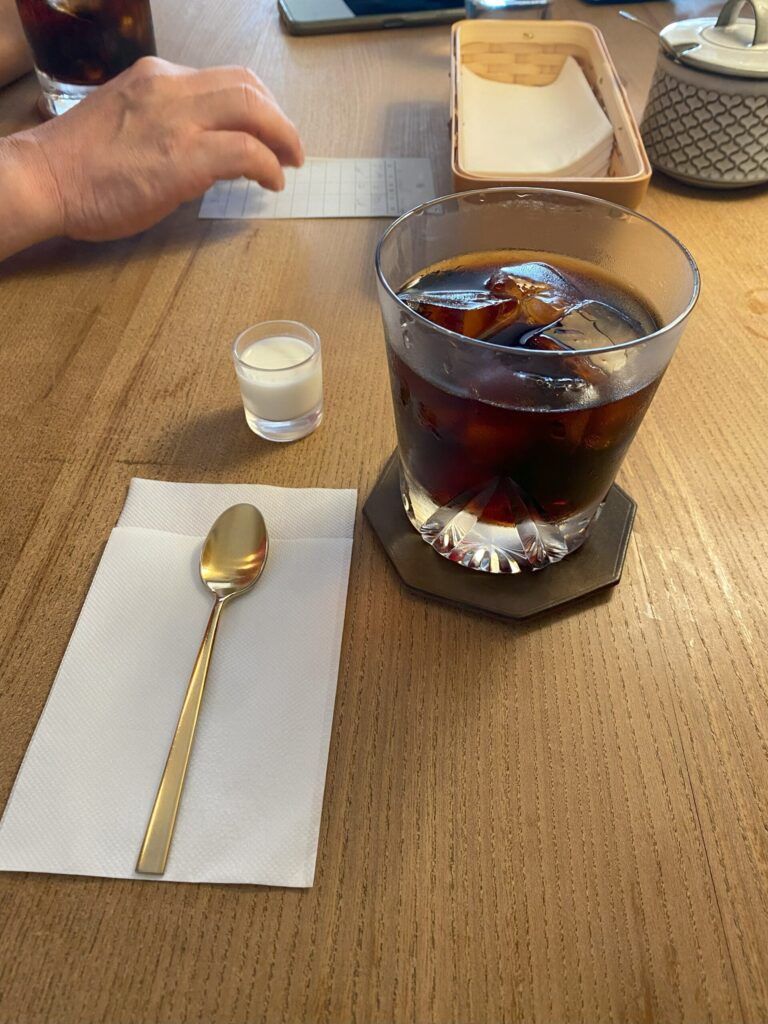 秩父番場通りの喫茶カルネの水出しアイスコーヒー