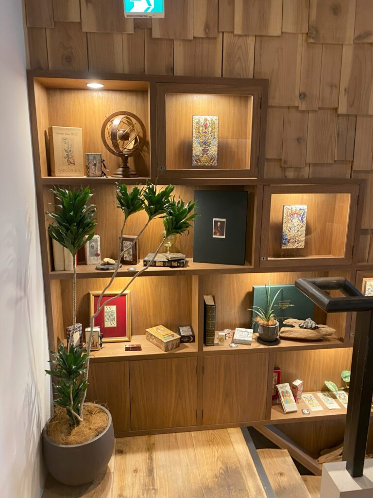 cafetarotの壁