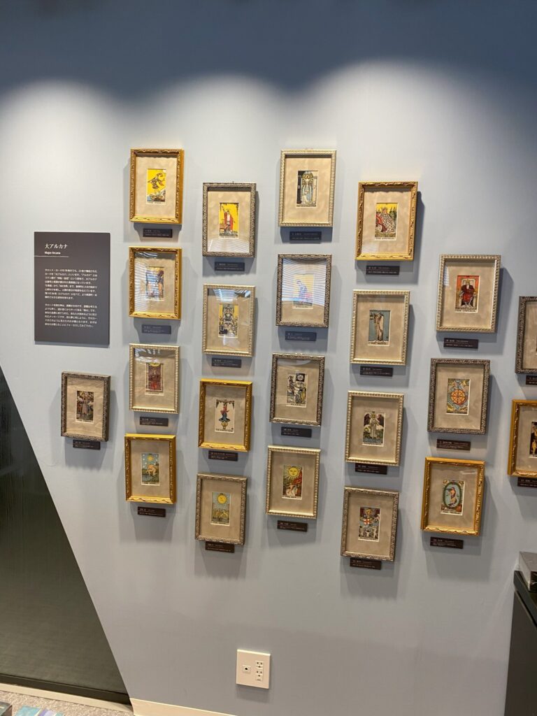 撮影OKの場所は大アルカナの展示されたここだけ